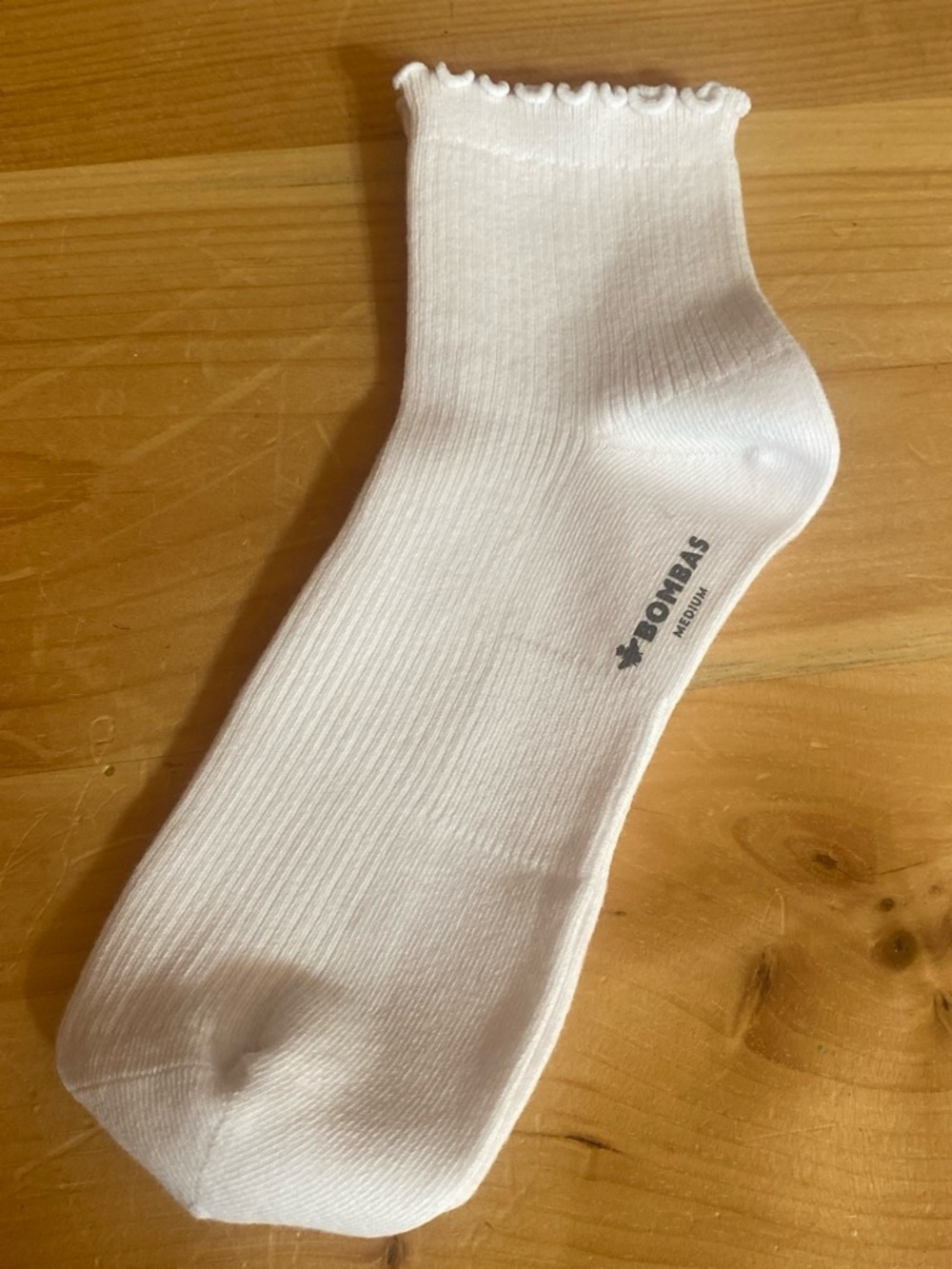 Bombas White Ankle Ruffle-Cuff Socks
